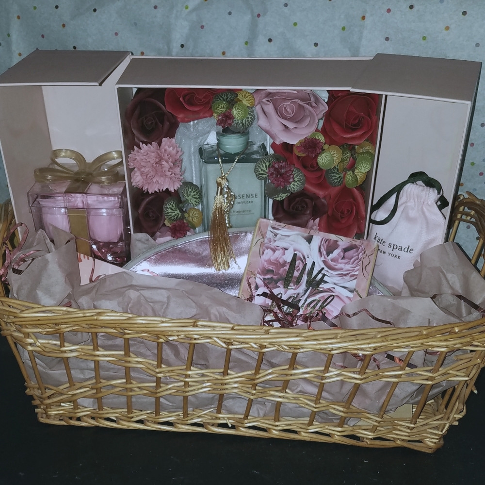 Rose Gold Git Basket